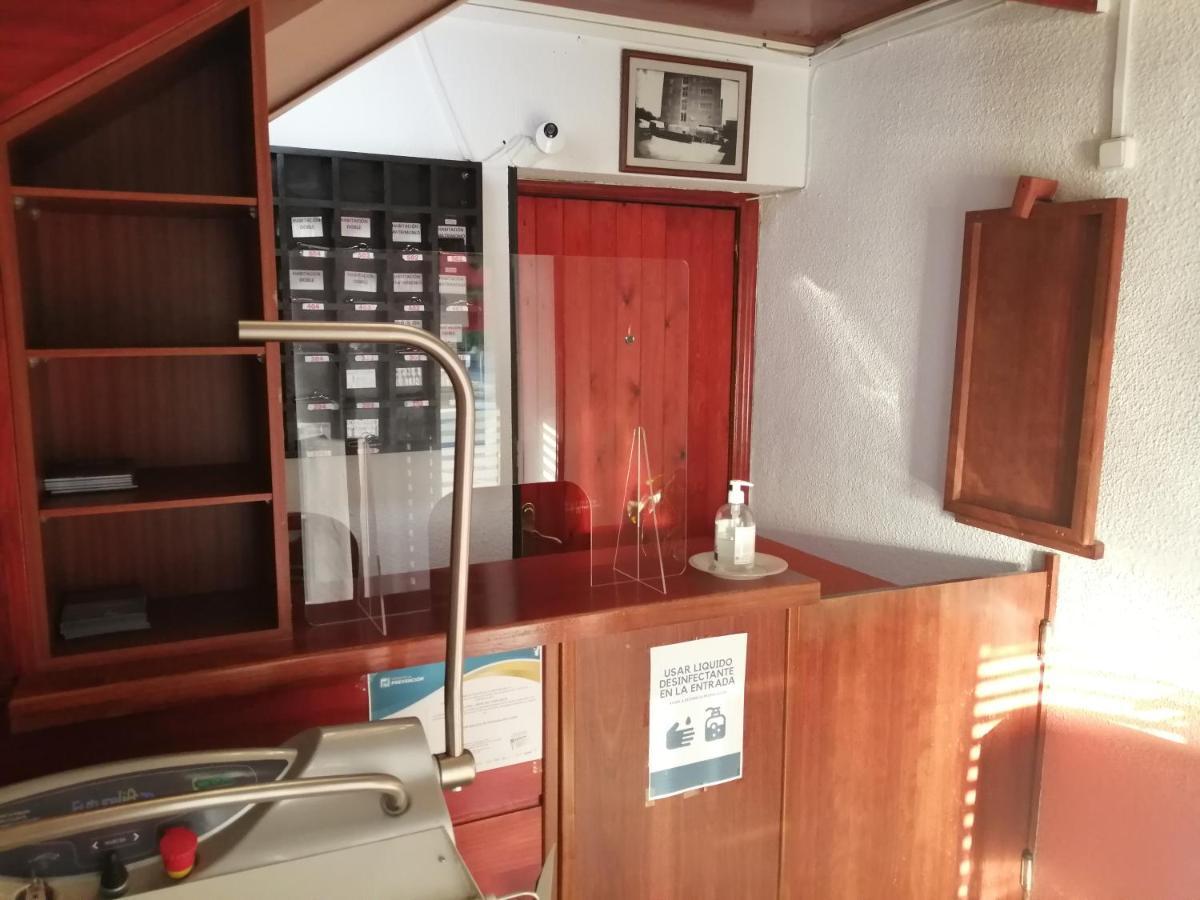 Hostal Jaime I Уэска Экстерьер фото
